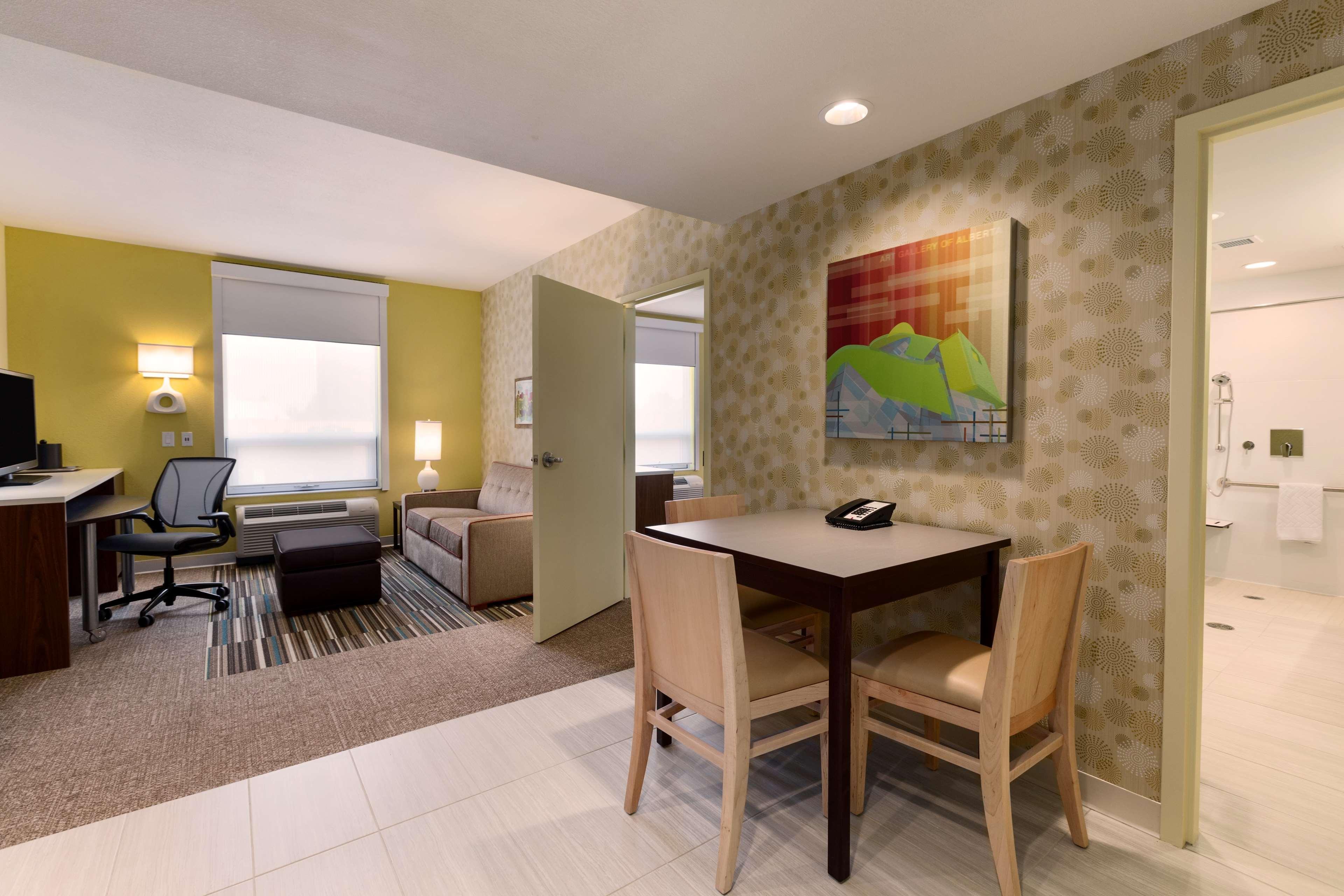 Home2 Suites By Hilton West Edmonton Exteriör bild