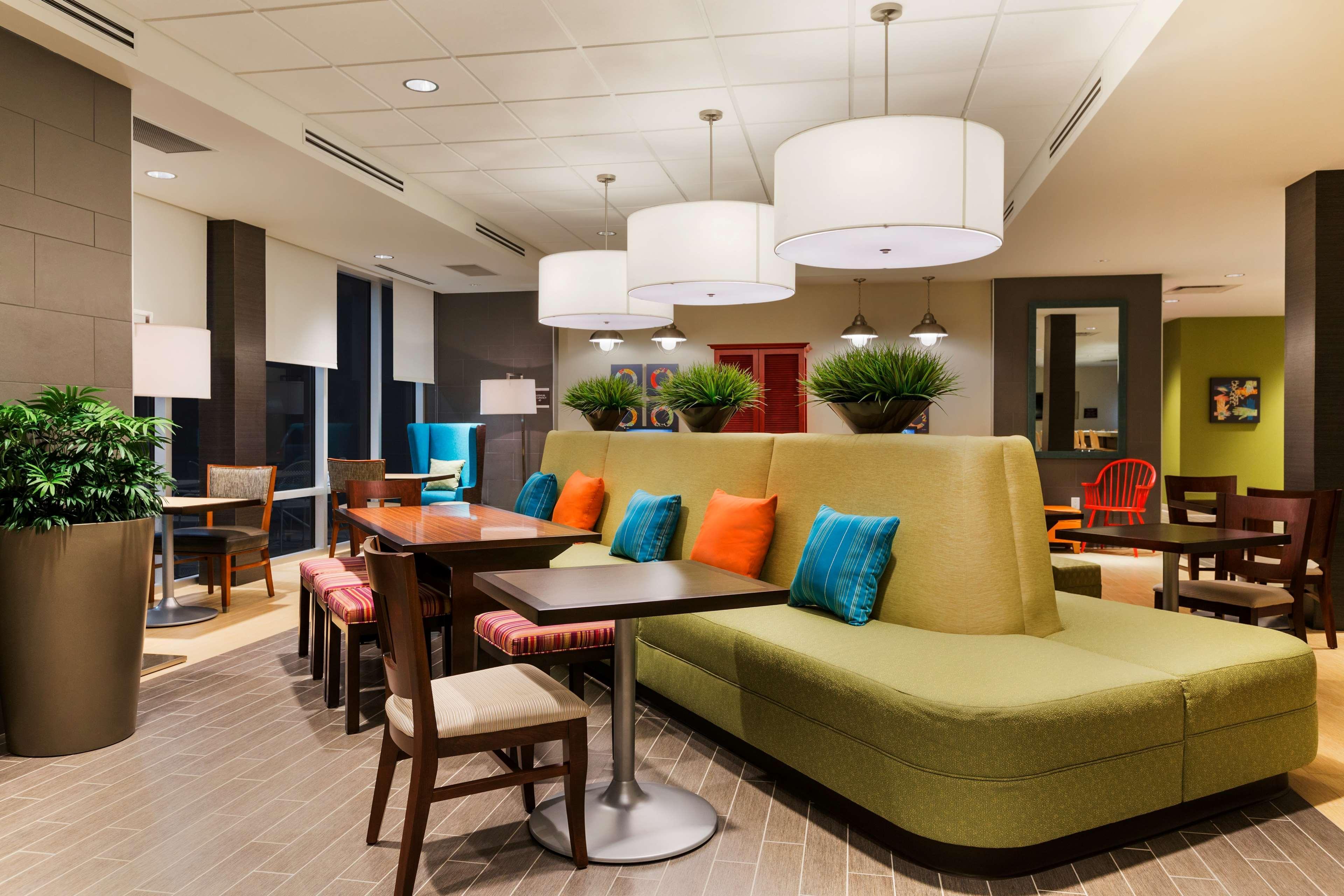 Home2 Suites By Hilton West Edmonton Exteriör bild