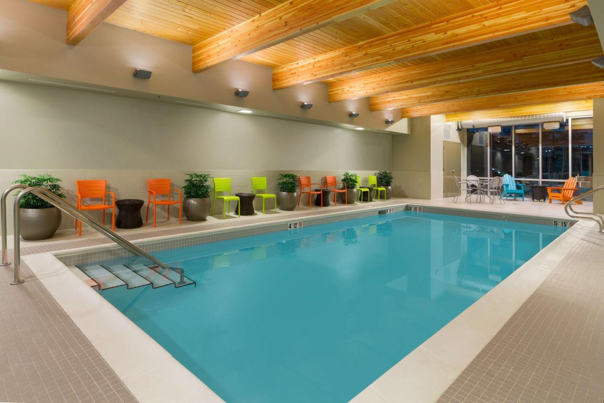 Home2 Suites By Hilton West Edmonton Exteriör bild